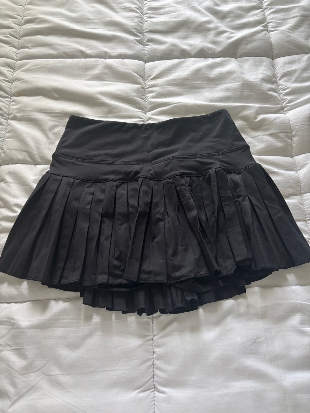 Black goldhinge skirt